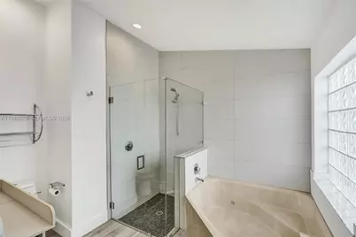 4928 SW 33rd Way, Hollywood, FL 33312 - Photo 27