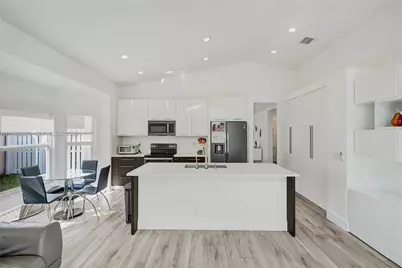 4928 SW 33rd Way, Hollywood, FL 33312 - Photo 9