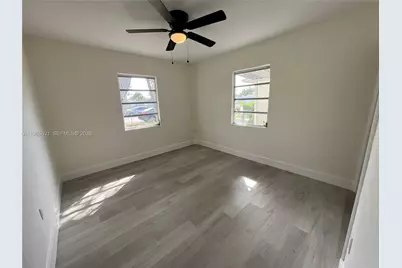 3102 SW 10th St #3102, Miami, FL 33135 - Photo 9