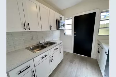 3102 SW 10th St #3102, Miami, FL 33135 - Photo 7