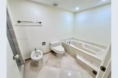 520 Brickell Key Dr #A2015, Miami, FL 33131 - Photo 15