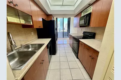 520 Brickell Key Dr #A2015, Miami, FL 33131 - Photo 11