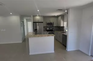 1016 NE 5th St, Hallandale Beach, FL 33009 - Photo 19