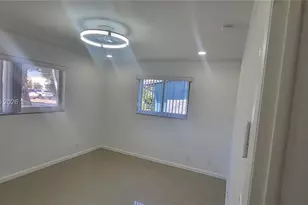 1016 NE 5th St, Hallandale Beach, FL 33009 - Photo 27