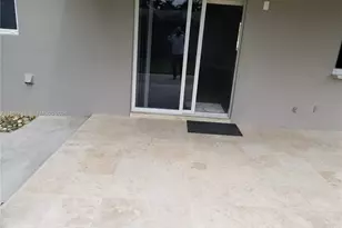 1016 NE 5th St, Hallandale Beach, FL 33009 - Photo 11