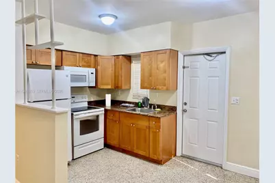 930 SW 7th Ave #1, Miami, FL 33130 - Photo 7