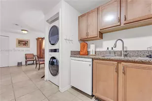 5271 SW 8th St, Miami, FL 33134 - Photo 7