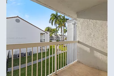 4868 NW 97th Ct #358, Doral, FL 33178 - Photo 9