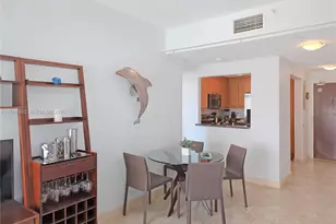 225 Collins Ave, Miami Beach, FL 33139 - Photo 3
