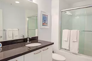 225 Collins Ave, Miami Beach, FL 33139 - Photo 7