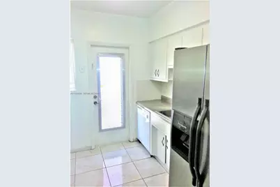 462 Golden Isles Dr #203, Hallandale Beach, FL 33009 - Photo 5