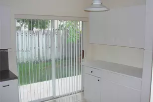 13439 NW 5th Ct, Plantation, FL 33325 - Photo 11