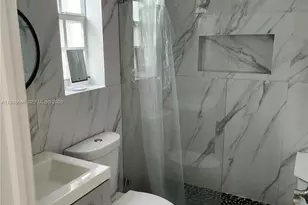 1023 SW 12th Ct, Miami, FL 33135 - Photo 11