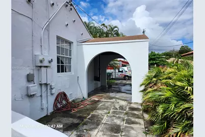 1023 SW 12th Ct #A, Miami, FL 33135 - Photo 15