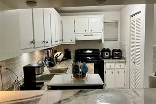 1910 W 56th St, Hialeah, FL 33012 - Photo 17