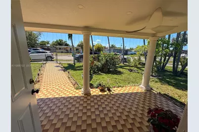 9971 SW 41st Ter, Miami, FL 33165 - Photo 17