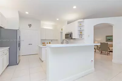 15966 SW 3rd St, Pembroke Pines, FL 33027 - Photo 13