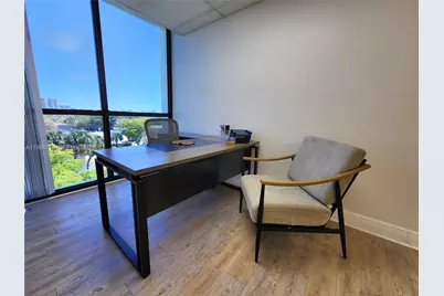 2450 Hollywood Blvd #CU404, Hollywood, FL 33020 - Photo 9