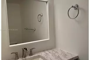 600 E Parkview Dr, Hallandale Beach, FL 33009 - Photo 23