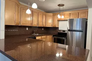 600 E Parkview Dr, Hallandale Beach, FL 33009 - Photo 25