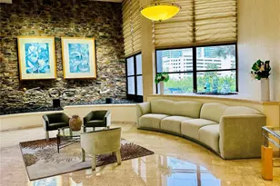 600 E Parkview Dr, Hallandale Beach, FL 33009 - Photo 5