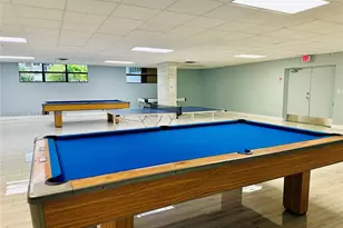 600 E Parkview Dr, Hallandale Beach, FL 33009 - Photo 23