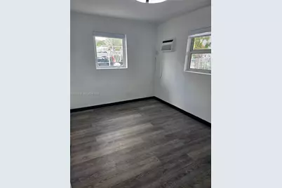 636 NW 14th Ter #1, Fort Lauderdale, FL 33311 - Photo 5