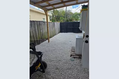 636 NW 14th Ter #1, Fort Lauderdale, FL 33311 - Photo 9