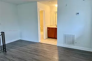 4251 NW 5th St, Plantation, FL 33317 - Photo 9