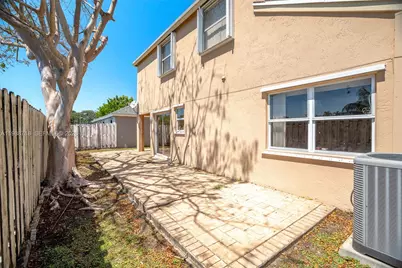 1199 SW 109th Ln, Davie, FL 33324 - Photo 47