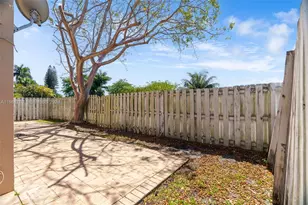 1199 SW 109th Ln, Davie, FL 33324 - Photo 51