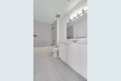 133 NE 2nd Ave #3610, Miami, FL 33132 - Photo 21