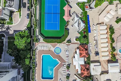 20185 E Country Club Dr #302, Aventura, FL 33180 - Photo 33