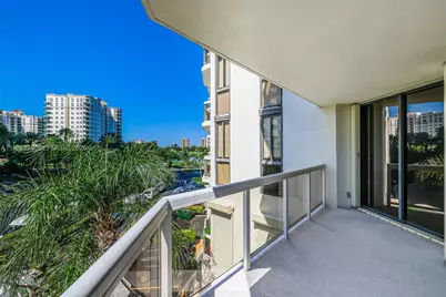 20185 E Country Club Dr #302, Aventura, FL 33180 - Photo 17