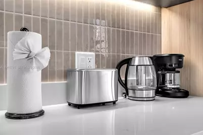 225 N Miami Ave #1709, Miami, FL 33131 - Photo 19