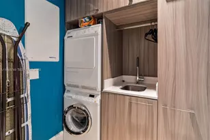 3737 Collins Ave, Miami Beach, FL 33140 - Photo 9