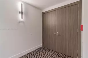 3737 Collins Ave, Miami Beach, FL 33140 - Photo 3