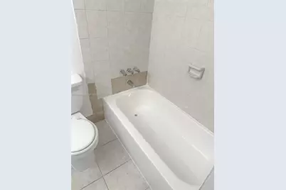 4415 W 10th Ln #14, Hialeah, FL 33012 - Photo 19