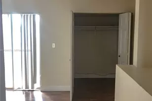 4415 W 10th Ln, Hialeah, FL 33012 - Photo 7