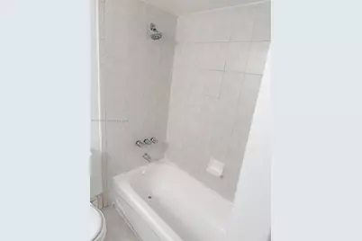 4415 W 10th Ln #14, Hialeah, FL 33012 - Photo 23
