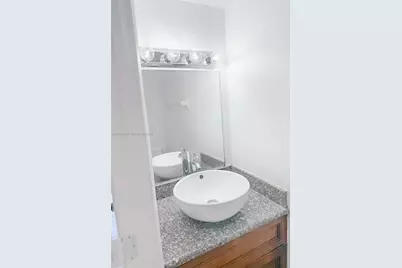 4415 W 10th Ln #14, Hialeah, FL 33012 - Photo 17