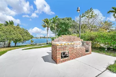 6325 W 12th Ave, Hialeah, FL 33012 - Photo 45