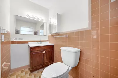 6325 W 12th Ave, Hialeah, FL 33012 - Photo 29