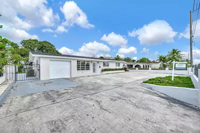 6325 W 12th Ave, Hialeah, FL 33012 - Photo 5