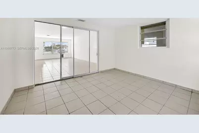 6325 W 12th Ave, Hialeah, FL 33012 - Photo 17