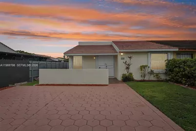 9585 SW 1st Ter, Miami, FL 33174 - Photo 35