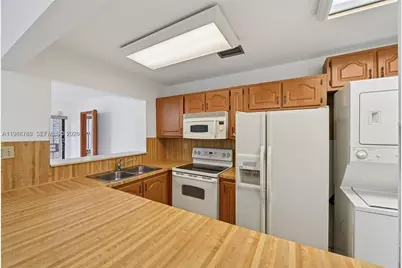 9585 SW 1st Ter, Miami, FL 33174 - Photo 7