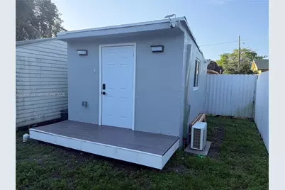 1608 NW 51st Ter #E, Miami, FL 33142 - Photo 1