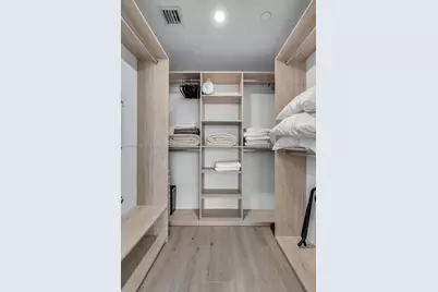 225 N Miami #1705, Miami, FL 33131 - Photo 23