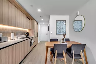 225 N Miami, Miami, FL 33131 - Photo 11